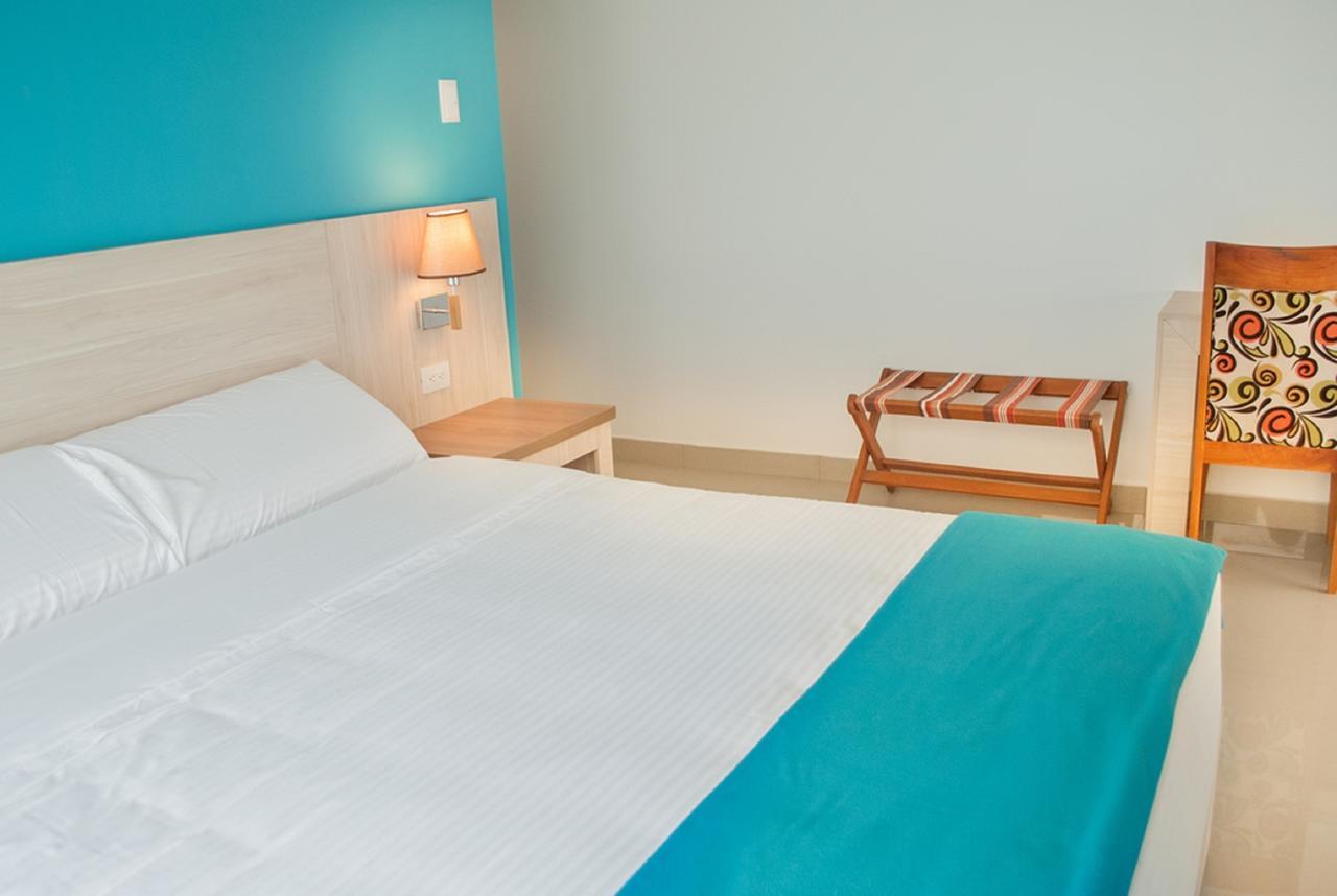 Hotel - Centro Comercial Punta Del Mar Salinas (Santa Elena) Room photo